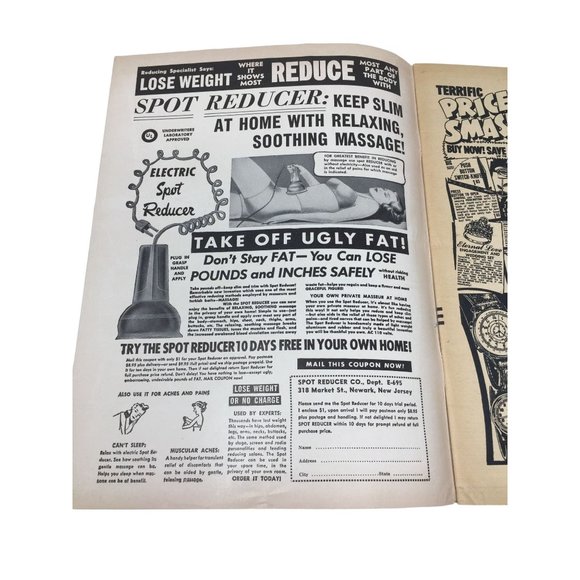 Beauty Parade Magazine January 1952 -  Classic Pulp Pin-up Beauty Collectible - - Picture 6 of 14